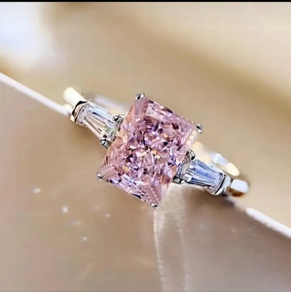 Fashion Square Pink Zircon Ring Size: 8.5